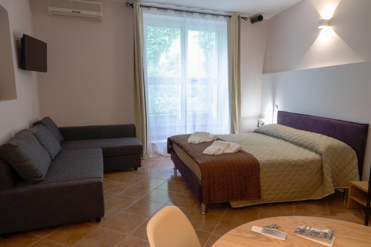 Отель Bed&Book Матера Экстерьер фото